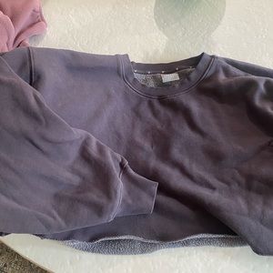 Aritizia - Cropped TNA sweatshirt